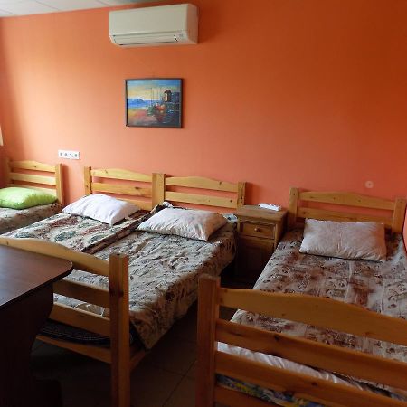 גומל Hostel Geo מראה חיצוני תמונה